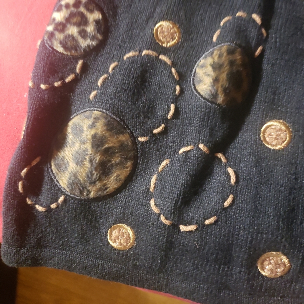 Timberlea sweater - Picture 2 of 4